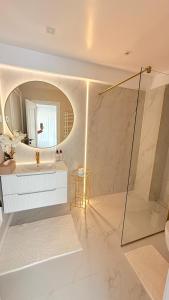 Koupelna v ubytování BRIZA Boutique Hotel Mamaia