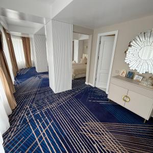 Postel nebo postele na pokoji v ubytování BRIZA Boutique Hotel Mamaia