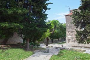 Vonkajšia záhrada v ubytovaní Summer Bay Apartments