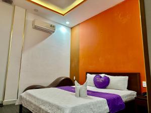 Postel nebo postele na pokoji v ubytování Nam Anh 2 Hotel