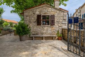 Φωτογραφία από το άλμπουμ του Apartments Mirjana Matohanci σε Matohanci +15 φωτογραφίες