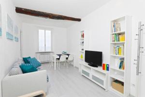 Μια τηλεόραση ή/και κέντρο ψυχαγωγίας στο Sulla spiaggia - On the beach