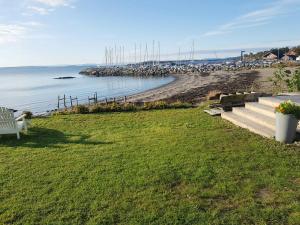 Φωτογραφία από το άλμπουμ του Koselig Liten Hytte Med Strandlinje Ved Fuglevik σε Dilling +21 φωτογραφίες