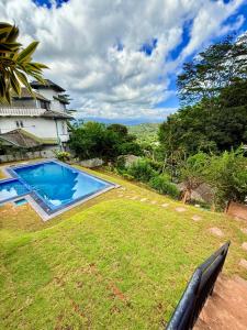 Gallery image of Kandyan View Holiday Bungalow free pickup from kandy in Kandy