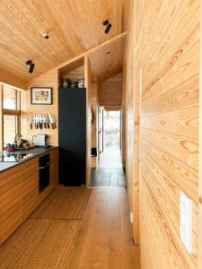 Kuchyň nebo kuchyňský kout v ubytování Architect-Designed Cabin By Rondane