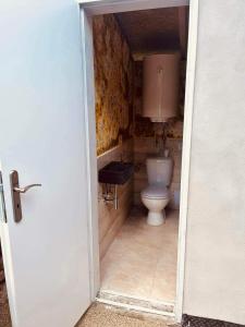 Ванная комната в Chatky Daniel-Mikulov, a private campsite just for you
