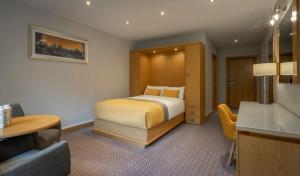 Katil atau katil-katil dalam bilik di Maldron Hotel Portlaoise