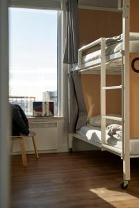 Postel nebo postele na pokoji v ubytování Auberge Saintlo Montréal Hostel + 49 fotografií