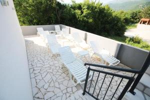 Balkón nebo terasa v ubytování Apartmani Tomic Igalo