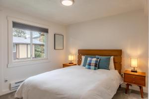 Ένα ή περισσότερα κρεβάτια σε δωμάτιο στο Lodgepole Hideaway