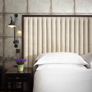 Katil atau katil-katil dalam bilik di The Twelve Hotel