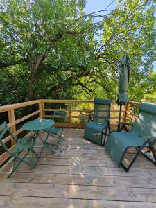 Gallery image of Camping de l'arche Dôme géodésique in Lanas +2 photos