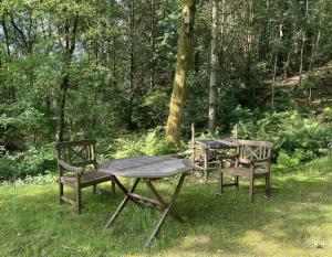 Garður fyrir utan Cozy Holiday Home With Forest And Fjord Views