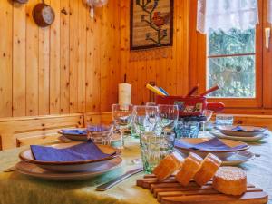 Φαγητό σε αυτό το σαλέ ή κάπου εκεί κοντά