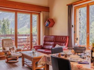 Area soggiorno di Apartment Ryad C by Interhome
