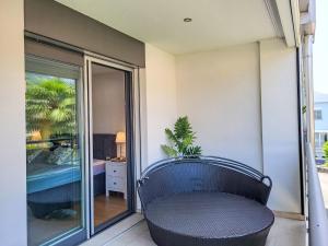 Apartment App- Julia by Interhome客房内的一张或多张床位