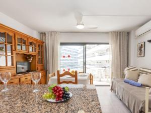 Posedenie v ubytovaní Apartment Riviera Park J 37 by Interhome