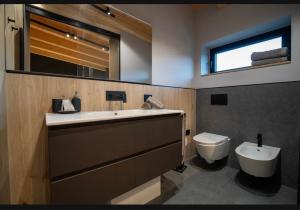 Koupelna v ubytování Glam Haus + 31 fotografií