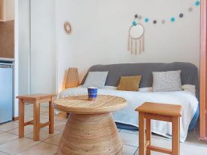 Χώρος καθιστικού στο Apartment Jardins de la Palmyre 2-1 by Interhome +23 φωτογραφίες