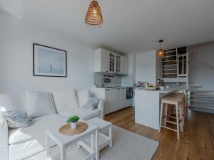 Afbeelding uit fotogalerij van Apartment Coudalère-Les Hébrydes-2 by Interhome in Le Barcarès