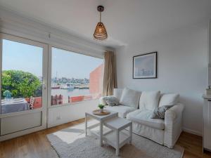 Afbeelding uit fotogalerij van Apartment Coudalère-Les Hébrydes-2 by Interhome in Le Barcarès