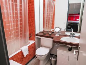 Apartment Apt B 096 by Interhome的一间浴室