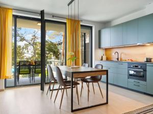 Dapur atau dapur kecil di Apartment Marina Lelle by Interhome