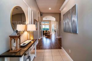 Ảnh trong thư viện ảnh của You're On Island Time in this 4 BR in Quiet Neighb ở Sampson