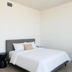 Giường trong phòng chung tại Heart of Downtown Miami +16 ảnh