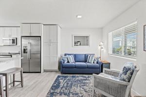 Kuchyň nebo kuchyňský kout v ubytování Ocean Isles #123 - Ocean Views, Resort Style Pool