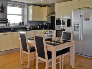 Η κουζίνα ή μικρή κουζίνα στο Apartment 6