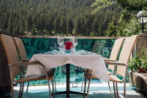 Fotografie z fotogalerie ubytování Berghotel Ronach v destinaci Königsleiten