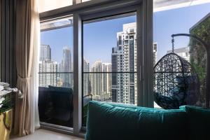 Posezení v ubytování FULL Burj Khalifa view LUX 2Bedroom with Rooftop Pool Central location in Paramount Hotel Midtown