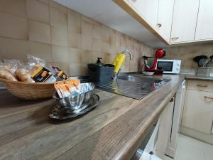 Kuchyň nebo kuchyňský kout v ubytování Bonito apartamento en pleno centro VUT-PO-7494