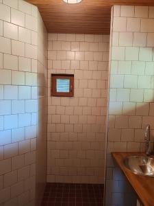 Koupelna v ubytování Villa Tammio + 27 fotografií