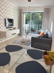 Telewizja i/lub zestaw kina domowego w obiekcie Lucky40 - Apartament z widokiem na morze, SPA gratis, Dwie Sosny