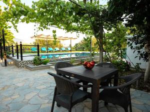 Πισίνα στο ή κοντά στο Filippos Home