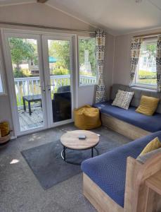 Gallery image of On the Lake Weeley in Weeley