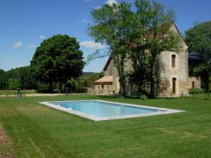 Hồ bơi trong/gần Historic Residence Overlooking The Dordogne