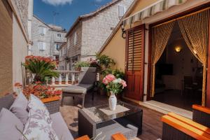 Balkón alebo terasa v ubytovaní Old town Villa TROGIR STARS with free parking