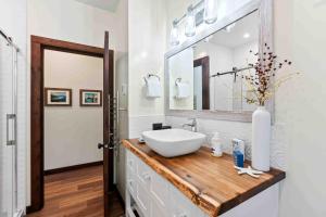 Afbeelding uit fotogalerij van Suite Ucluelet in Ucluelet