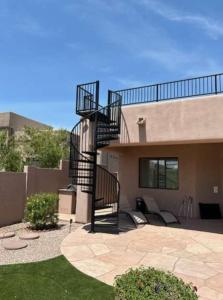 Budova, kde se prázdninový dům nachází