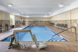 Bazén v ubytování Best Western Plus University Inn nebo v jeho okolí