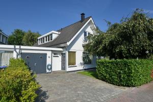 Galeriebild der Unterkunft Comfortable villa on Kaag island between the lakes in Kaag