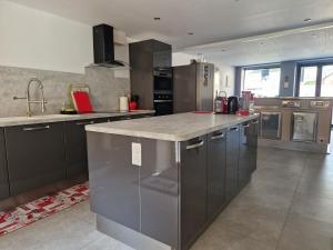 Kuchyň nebo kuchyňský kout v ubytování Maison Vidal II