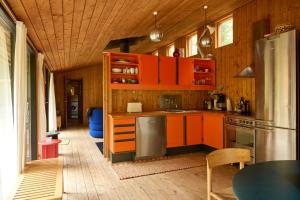 Kuchyň nebo kuchyňský kout v ubytování Unique And Isolated Gem Near Arresø With Sauna + 6 fotografií