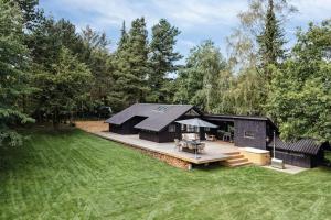 Fotografie z fotogalerie ubytování Kalmar House With Fine Aesthetics And Real Vibe v destinaci Vejby