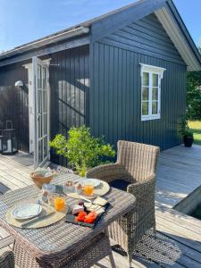 Thức uống tại Cozy Summer House Close To Bisnap Beach