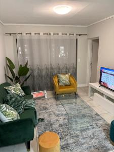 Et tv og/eller underholdning på Chaka at TheCreek