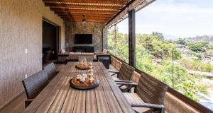 Khu vực ghế ngồi tại Vista del Bosque, Luxury Townhouse Near Downtown